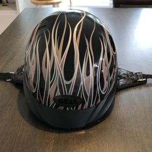 Women’s Bell motorcycle helmet. small